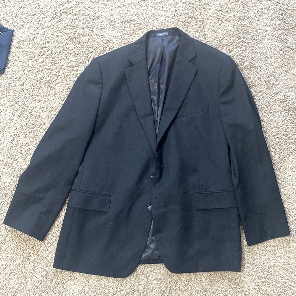 Black classic fit suit jacket
